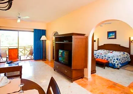 Royal Club Grand Xcaret Resorta Cancún 4*,